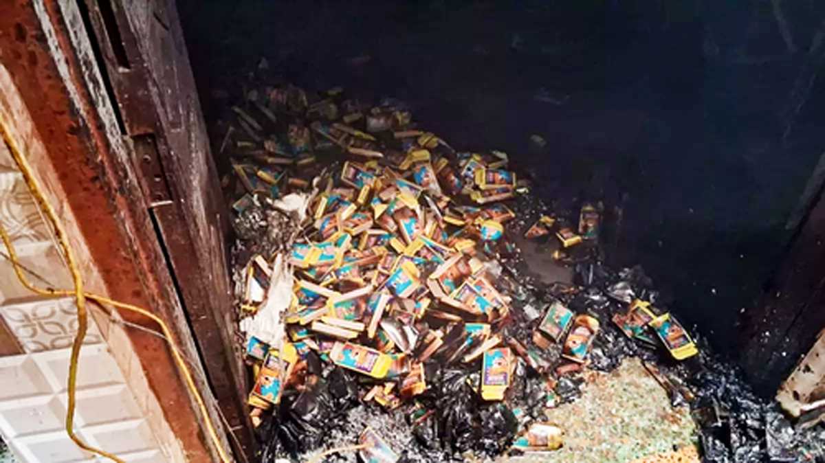 शामली में पटाखा फैक्ट्री में आग लगने से महिला की मौत, चार गंभीर रूप से घायल